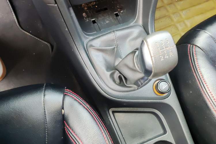 Used Peugeot 308 2014 Enjoy Edition Classic 1.6L Manual YouShang Model
