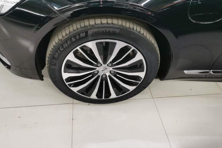 Used Volvo S90 New Energy 2024 Plug-in Hybrid Four-Wheel Drive Long-Range Zhiyi Luxury Edition