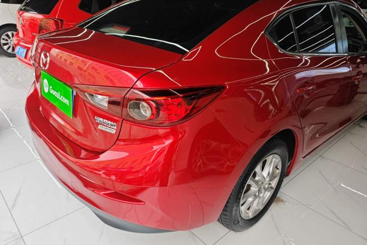 Used Mazda Mazda 3 Axela 2016 Sedan 1.5L Automatic Luxury Model
