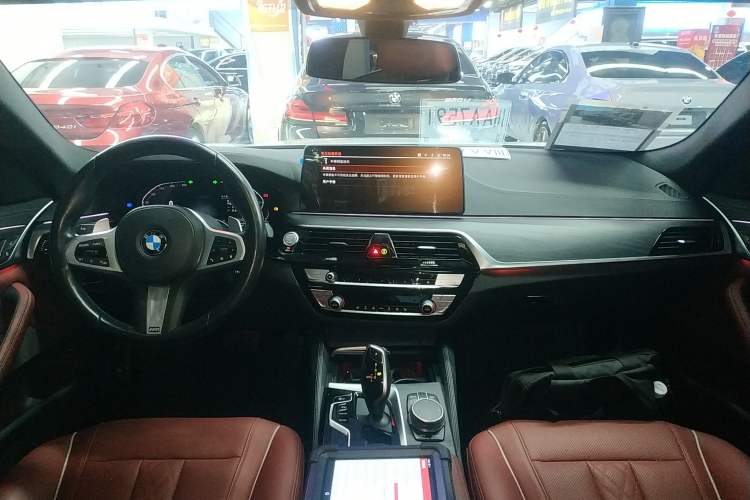 Used BMW 5 Series 2022 530Li Leading Model M Sport Package
