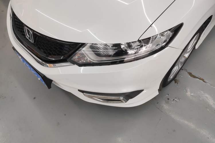 Used Honda Jade 2016 1.8L Automatic Comfort Elite Version 5 Seats
