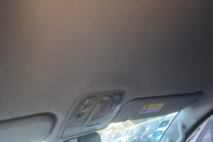 Used  M4 2016 2.0L manual Comfort trim level
