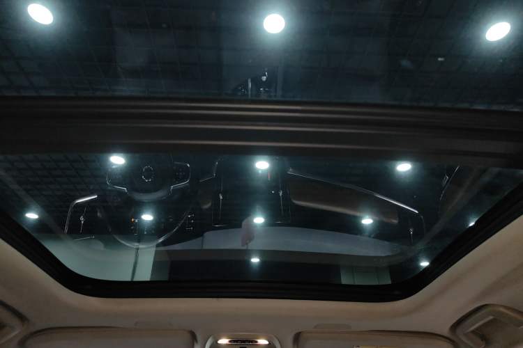 Used Volvo S90 2019 T5 Zhiyi Edition
