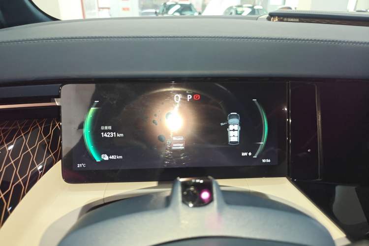 Used Zeekr 009 2022 Revised WE Version
