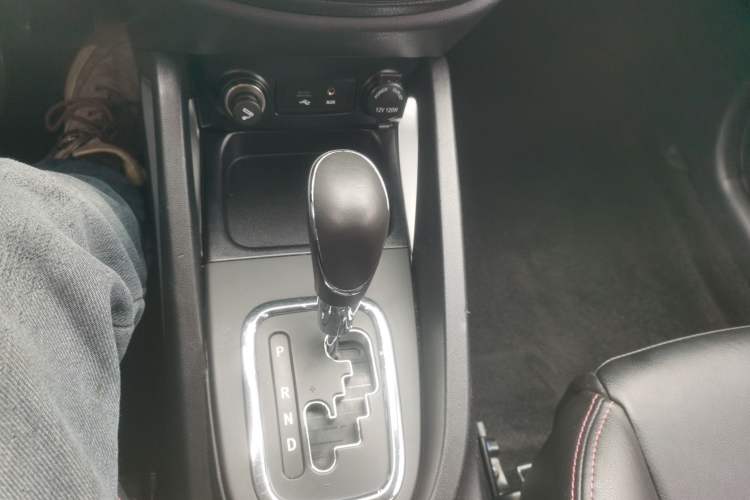 Used Changan CS35 2015 1.6L Automatic Luxury Model China IV Standard
