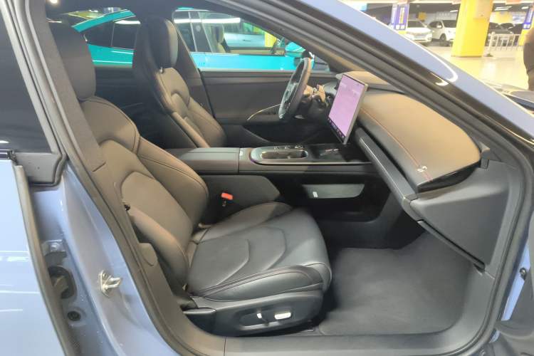 Used  SU7 2024 Rear-Drive Long-Range Intelligent Driving Version