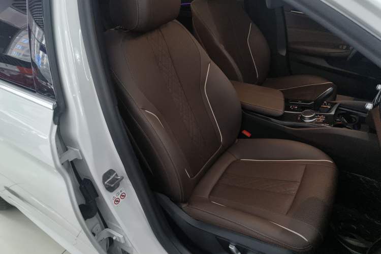 Used BMW 5 Series 2022 Second Facelift 525Li M Sport Package
