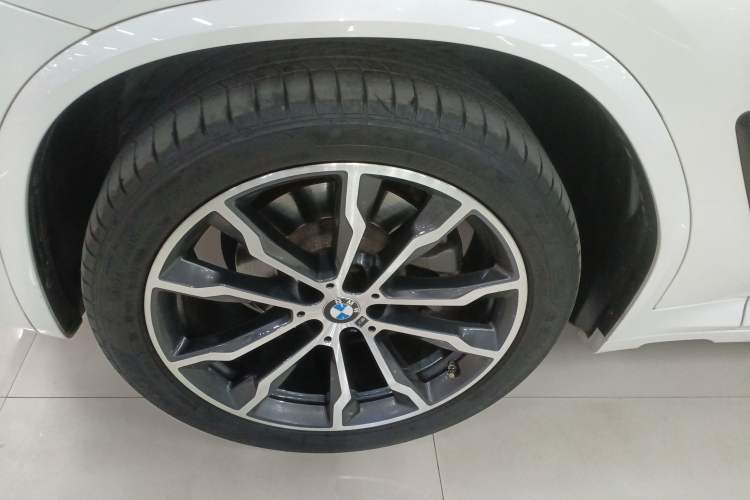 Used BMW X3 2022 Second Facelift xDrive30i Leading Edition M Night Sky Package
