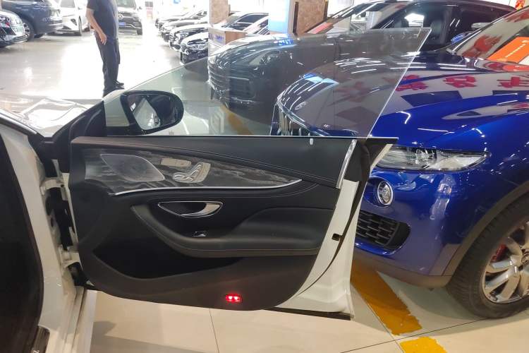 Used Mercedes-Benz CLS 2020 CLS 300 Luxury Model
