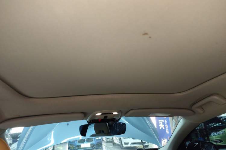 Used Volvo V40 2017 Cross Country T3 Zhiya Edition