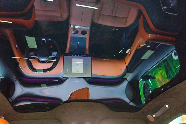 Used  YU7 2025 Ultra-Long Range High-Performance All-Wheel-Drive Max Edition
