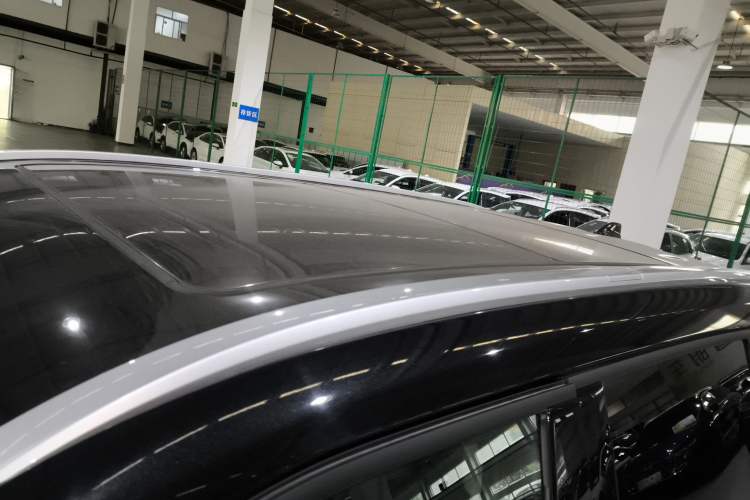 Used Toyota Highlander 2023 2.5L Smart Electric Hybrid Dual-Drive Prestige Version 7 Seats
