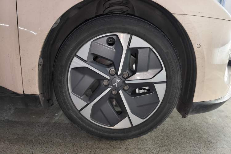 Used XPeng MONA M03 2024 620 with Ultra-Long Range
