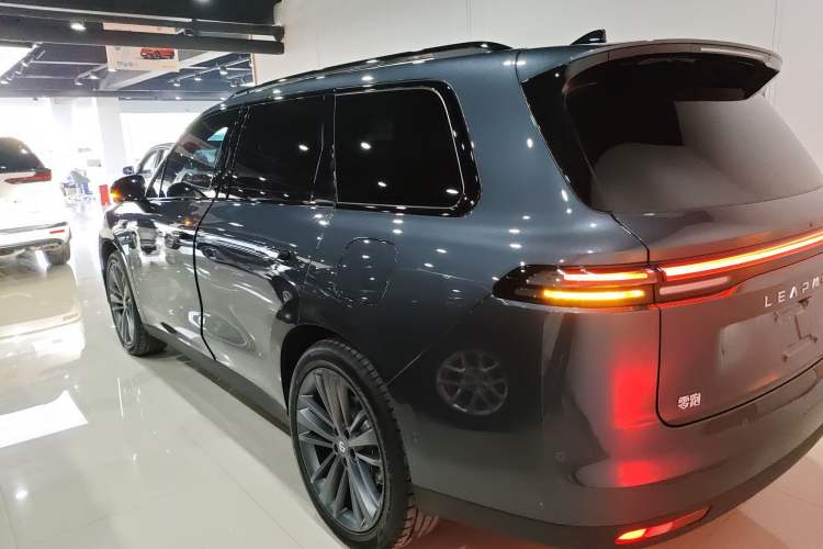 Used Leapmotor C16 2026 Extended-Range 280 LiDAR Zhizun Edition 5 Seats