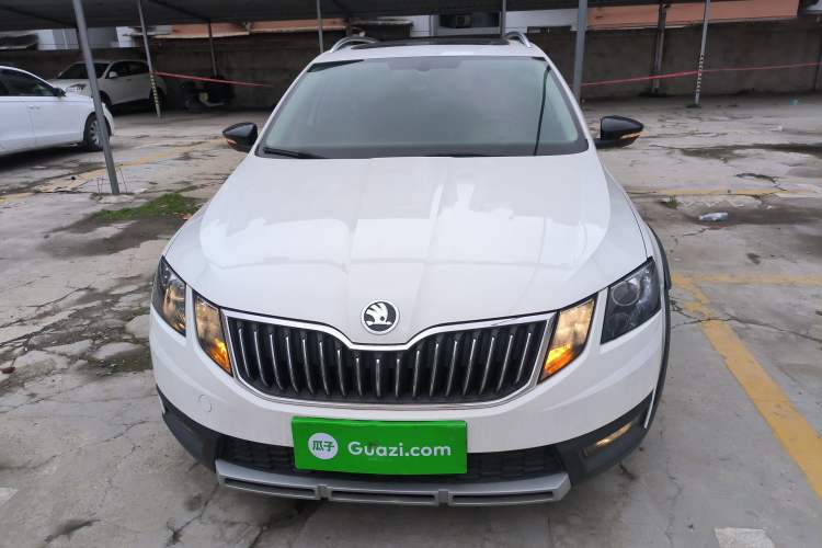 Used Skoda Octavia 2018 Station Wagon TSI230 DSG Luxury Edition