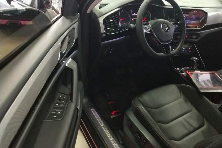 Used Volkswagen Tayron 2020 330TSI Two-Wheel Drive Luxury Smart Connectivity Version