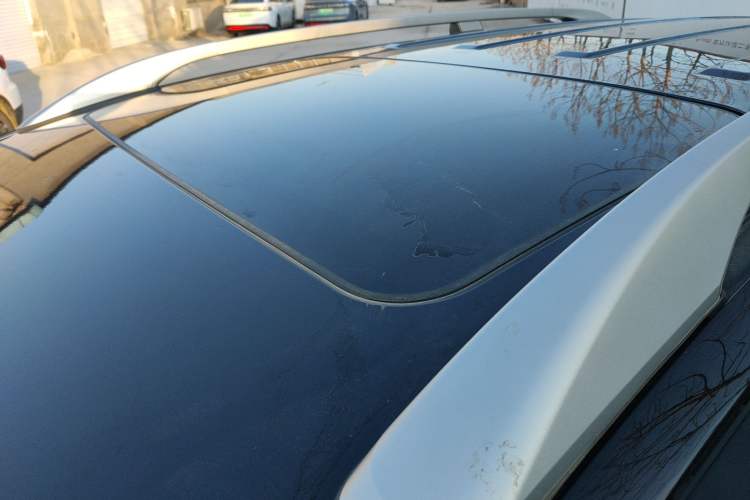 Used Chevrolet Captiva 2015 2.4L 4x4 Flagship Edition 7-Seater
