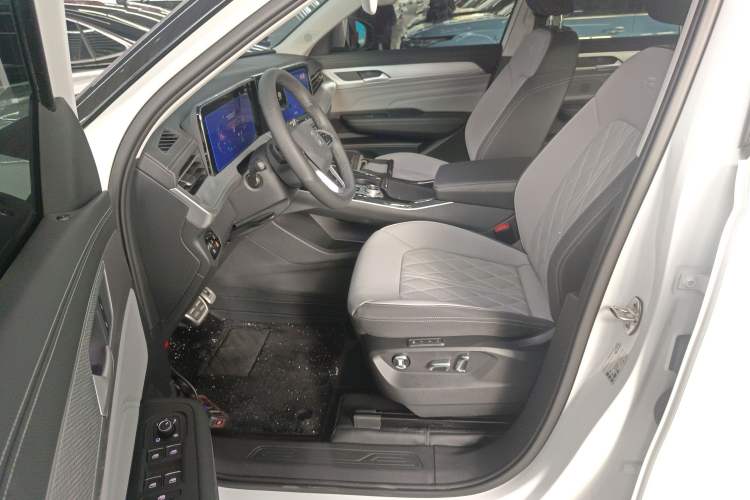 Used Volkswagen Talagon 2023 380TSI Four-Wheel Drive R-Line Cruise Edition
