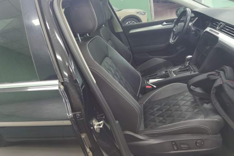 Used Volkswagen Magotan GTE Plug-in Hybrid 2022 GTE Luxury Model
