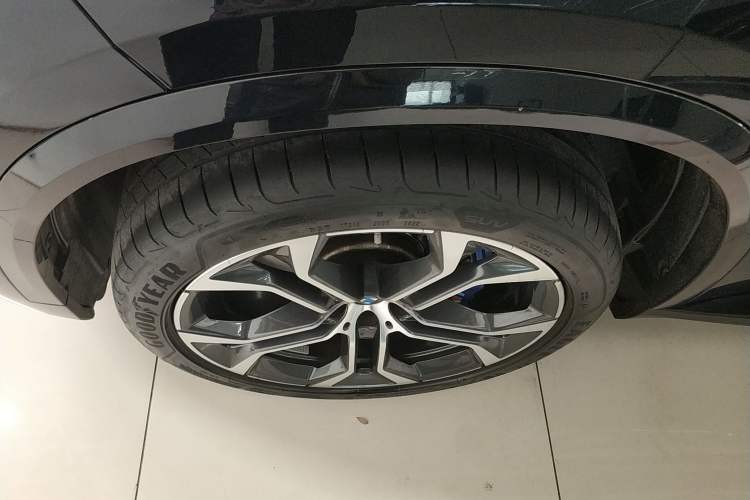 Used BMW X5 2022 Restyled xDrive 40Li Luxury Edition M Sport Package
