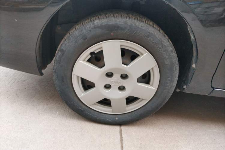 Used BYD F3 2012 Energy-Saving Edition 1.5L Manual Standard Model
