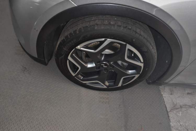 Used ONVO L60 2024 60 kWh Rear-Drive Version