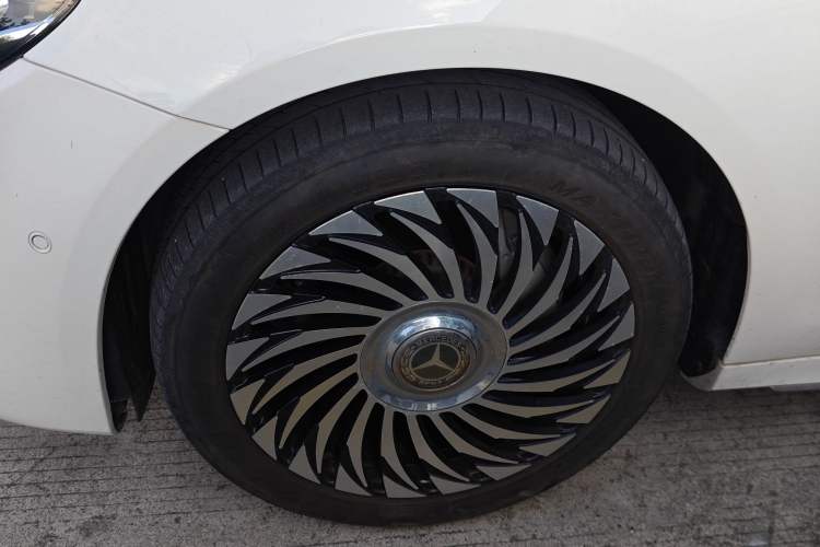 Used Mercedes-Benz E-Class 2020 Restyled E 300 L Sporty and Stylish Edition