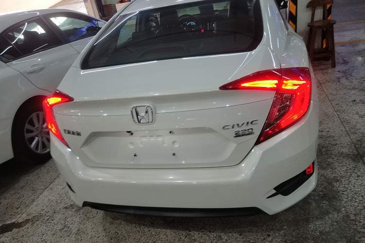 Used Honda Civic 2016 220TURBO CVT Prestige Edition