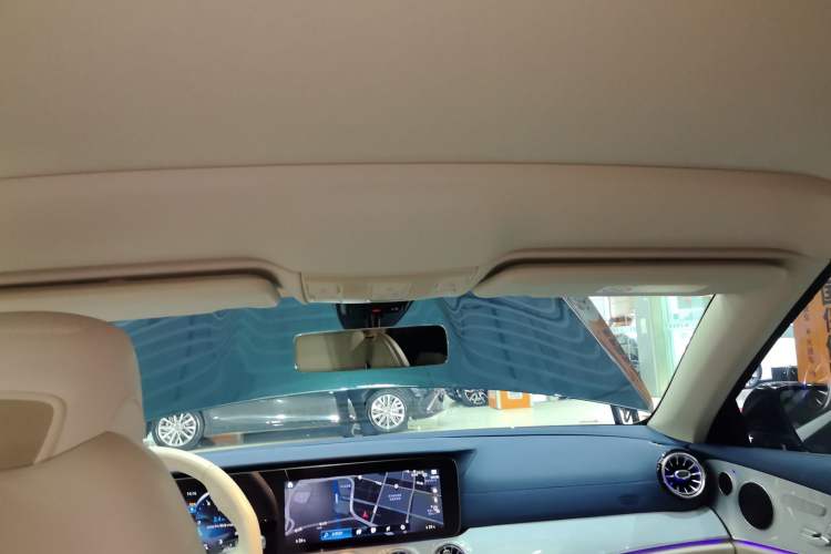 Used Mercedes-Benz E-Class (Import) 2023 E 260 Convertible Coupe
