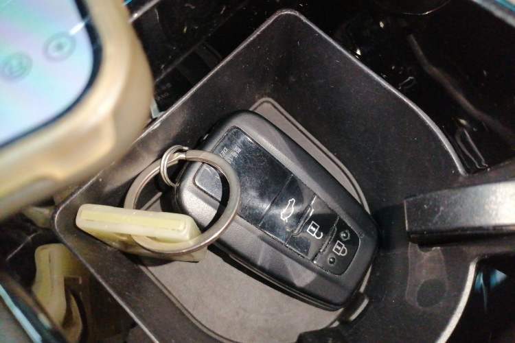 Used Toyota Avalon 2019 2.0L Ambition Edition China VI
