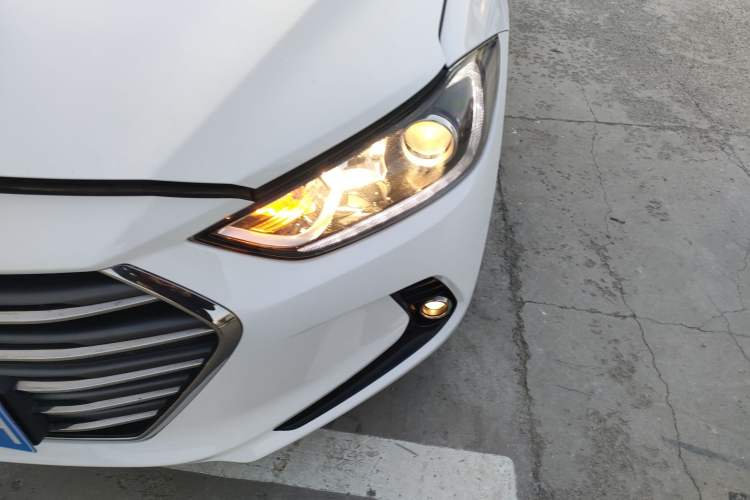 Used Hyundai Elantra 2016 1.6L Automatic ZhiXuan – Elite Version
