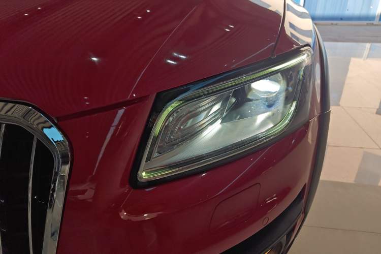 Used Audi Q5 2017 Plus 40 TFSI Technology Model