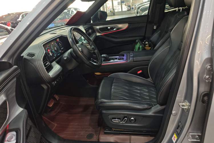 Used GAC Trumpchi GS8 2022 Linghang Series 2.0 TGDI Two-Wheel-Drive Luxury Smart Connectivity Version (7 Seats)
