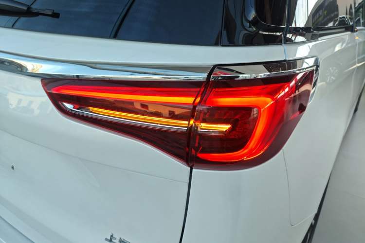 Used Buick GL8 2023 ES Lu Zun Comfort Model
