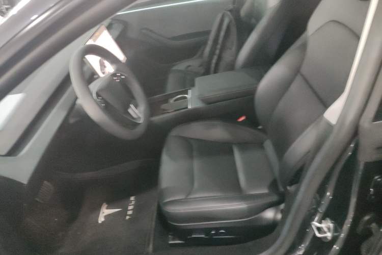 Used Tesla Model 3 2023 Rear-Wheel-Drive Version
