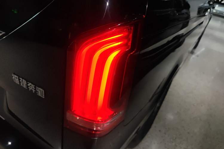 Used Mercedes-Benz V-Class 2018 V 260 L Prestige Extended Version China VI