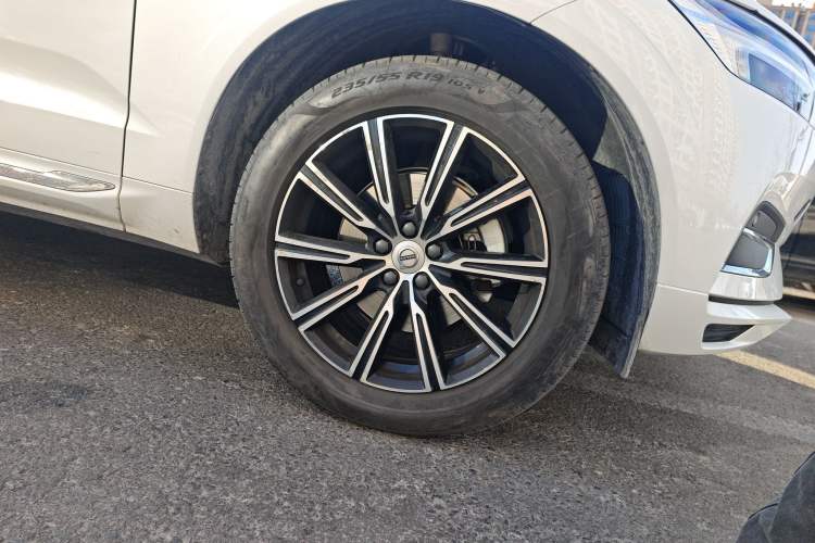 Used Volvo XC60 2021 T5 4x4 Smart Luxury Edition
