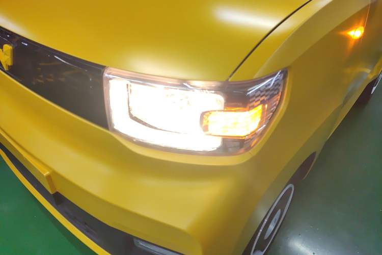 Used Wuling Hongguang MINIEV 2022 Easy Version Lithium Iron Phosphate
