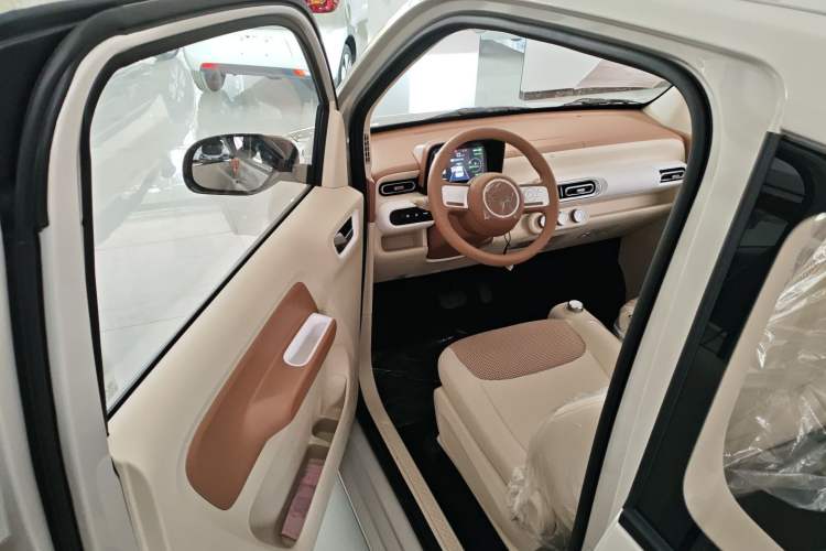 Used Wuling Hongguang MINIEV 2024 3rd Generation 215km Youth Edition
