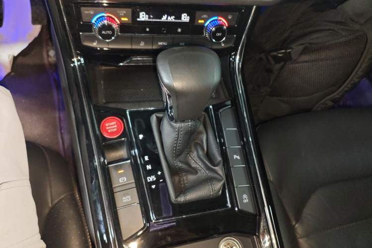 Used Volkswagen Phideon 2018 Revised Version 380TSI Two-Wheel Drive Business Edition