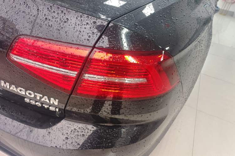 Used Volkswagen Magotan 2019 330TSI DSG Leading Model China VI Standard