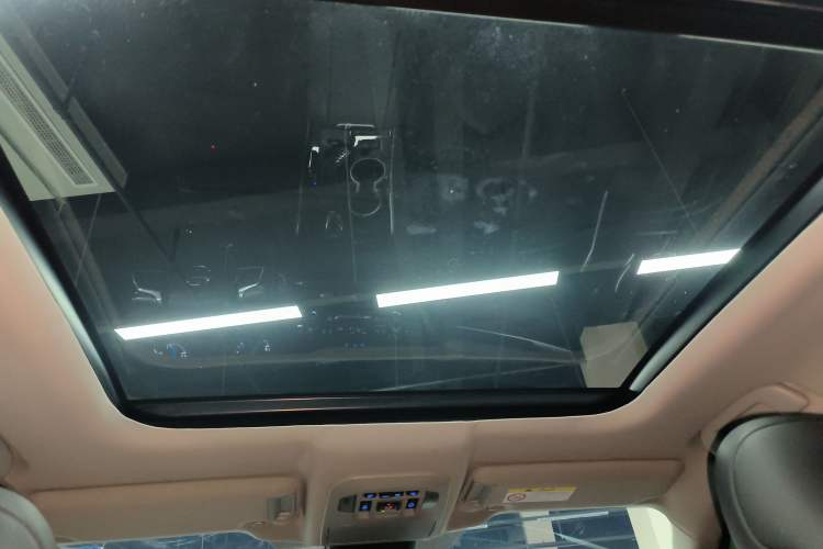 Used Toyota Highlander 2022 Dual-Engine 2.5L Four-Wheel Drive Prestige Version 7 Seats