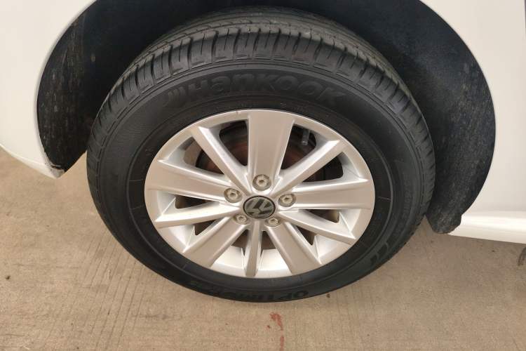 Used Volkswagen Polo 2016 1.4L Manual Fashion Model