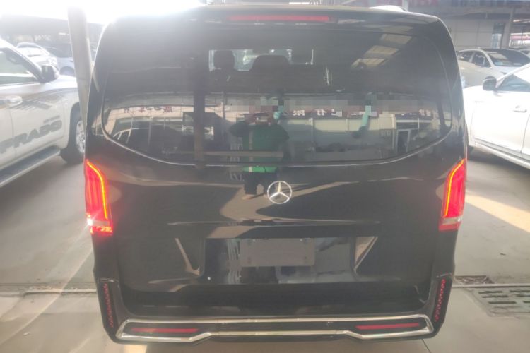 Used Mercedes-Benz Vito 2021 2.0T Elite Version 7 Seats
