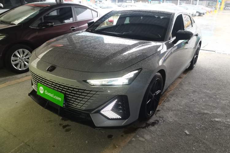 Used Changan UNI-V 2022 1.5T Smart Navigation Version