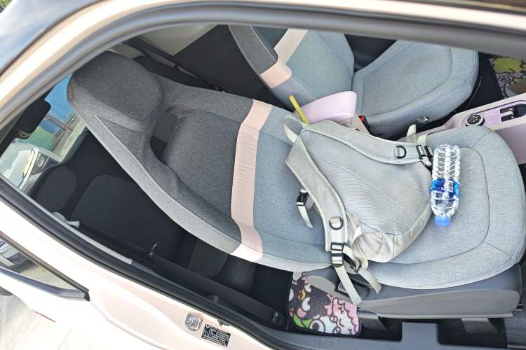 Used Wuling Hongguang MINIEV 2022 Macaron Premium Model – Lithium Ternary Battery
