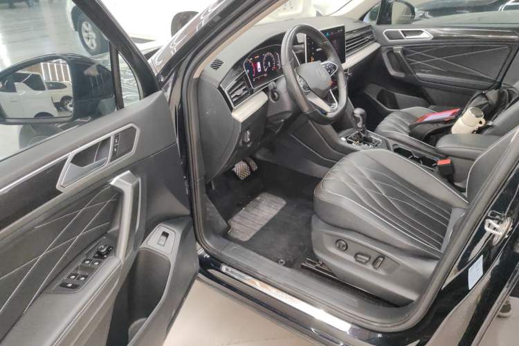 TDK.VehicleDetails.img