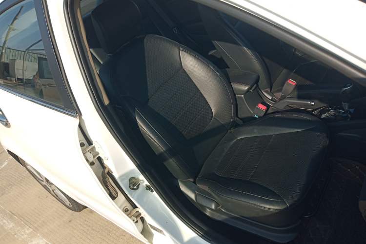 Used Kia K2 2015 Sedan 1.6L Automatic Transmission Premium