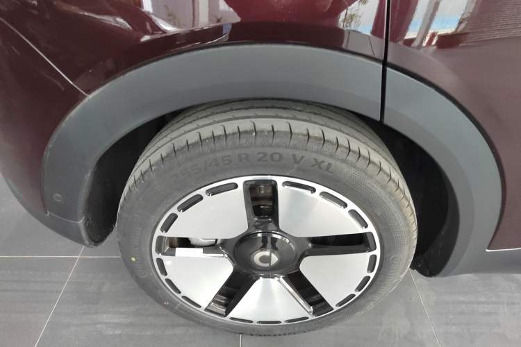 Used  #5 2024 Ultra-Long Range Extraordinary Journey Luxury Edition