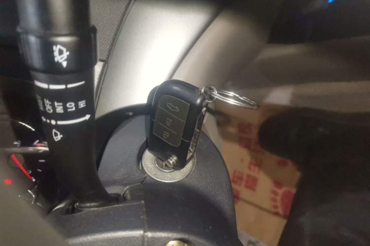 Used Changan Alsvin V5 2012 1.5L Manual Sport Version China IV Standard